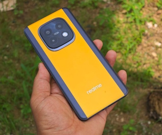 Realme Narzo 70 Turbo, 50MP ट्रिपल कैमरा और 26GB RAM के साथ कीमत हुई कम Realme Narzo 70 Turbo का कैमरा