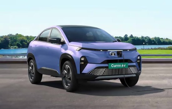 Tata Curvv EV: पेट्रोल का टेंशन हुआ खत्म, आधुनिक डिज़ाइन के साथ बजट प्राइस मे